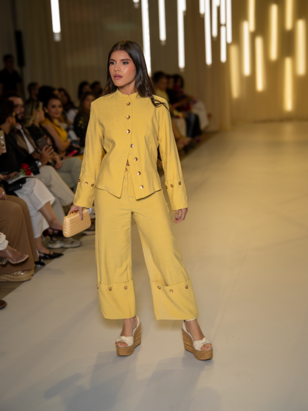 VERO BLAZER AND PANT SET